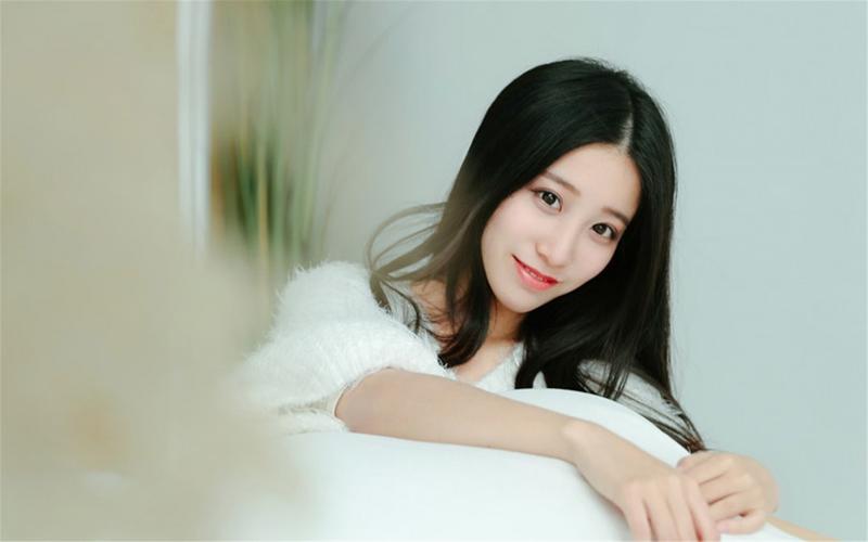 这里装得下公文包 也容得下安全帽！